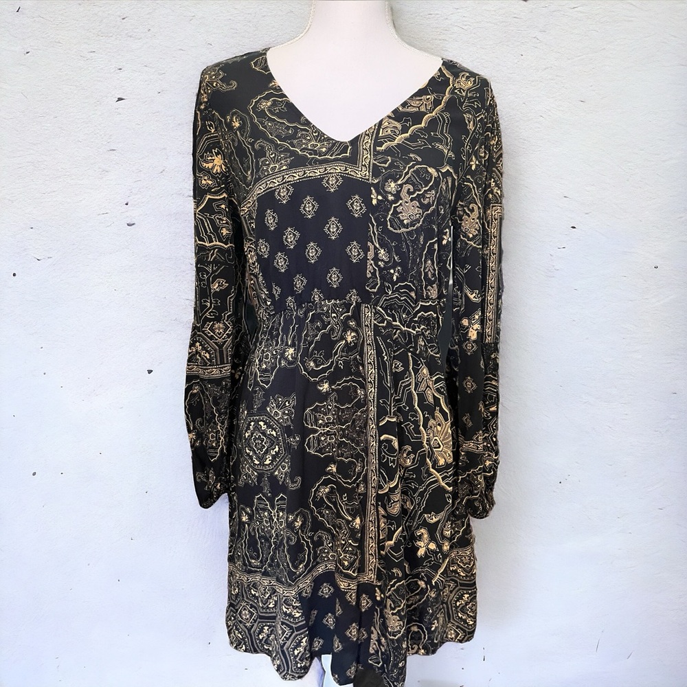 Casual Dress, Black & Gold Long Sleeve V-Neck Size 10